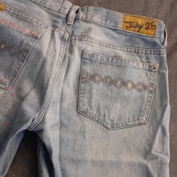 July 25 Jeans! - Picture 5 of 8